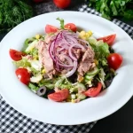 zeleninovy-salat-s-tuniakom-recept-na-zdrave-obcerstvenie.webp.webp